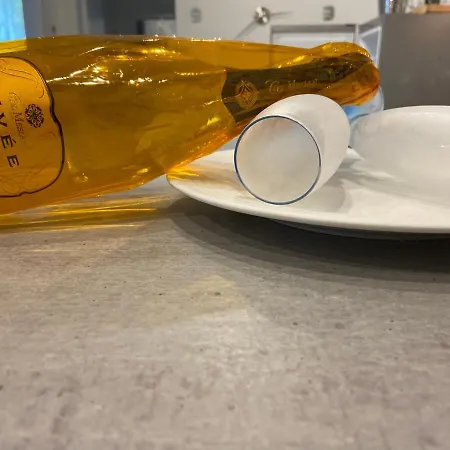 アパート Lory's バーリ